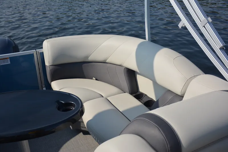 Slide: The Image of Sylvan MIRAGE 820 2026 - 2