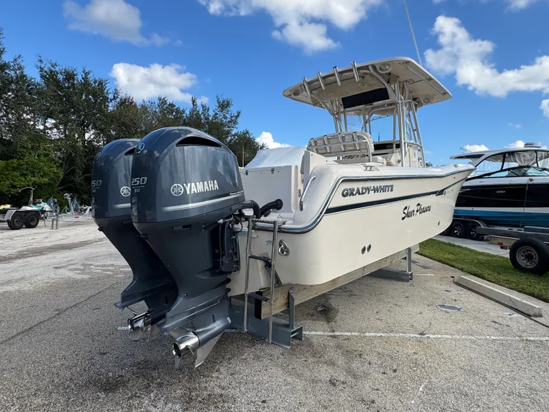 Slide: The Image of Grady-White 283 CANYON 2012 - 1