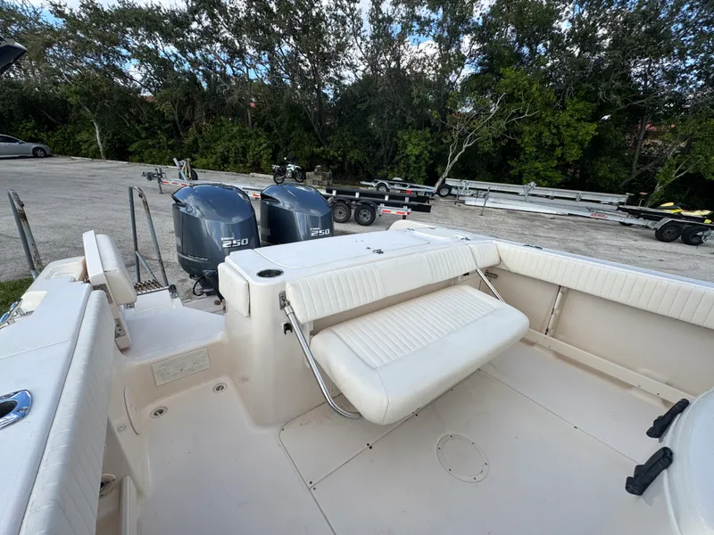 Slide: The Image of Grady-White 283 CANYON 2012 - 10