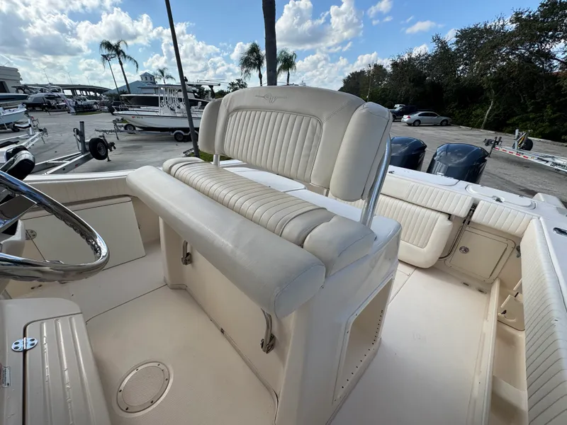 Slide: The Image of Grady-White 283 CANYON 2012 - 17