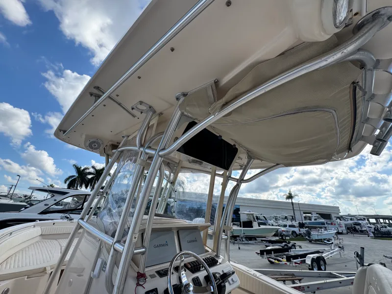 Slide: The Image of Grady-White 283 CANYON 2012 - 24