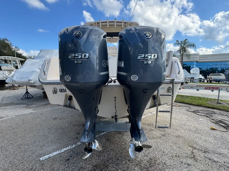 Slide: The Image of Grady-White 283 CANYON 2012 - 6