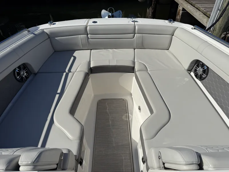 Slide: The Image of Sea Ray SDX 270 Outboard 2022 - 29