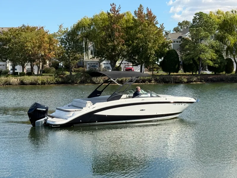 Slide: The Image of Sea Ray SDX 270 Outboard 2022 - 4