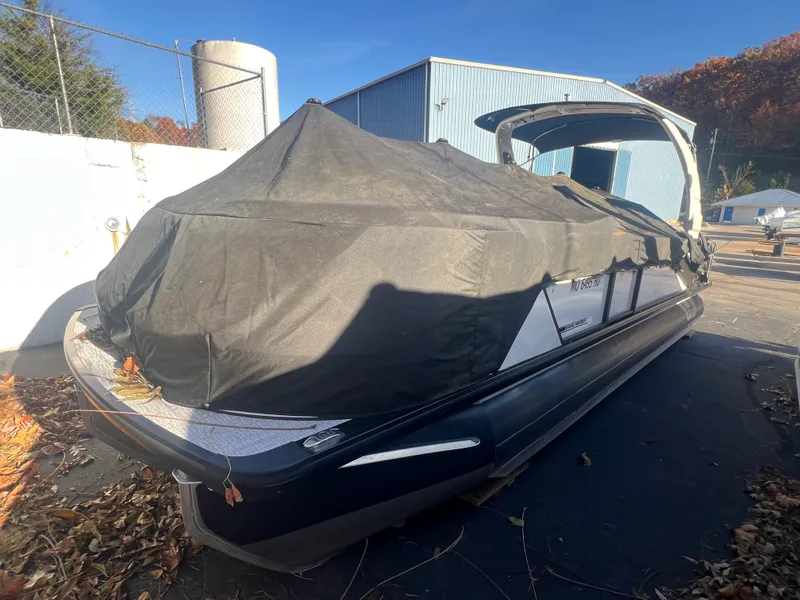 Slide: The Image of Harris 270 GM 2025 - 15