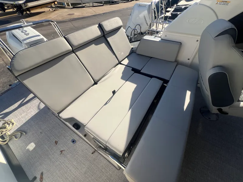 Slide: The Image of Harris 270 GM 2025 - 19