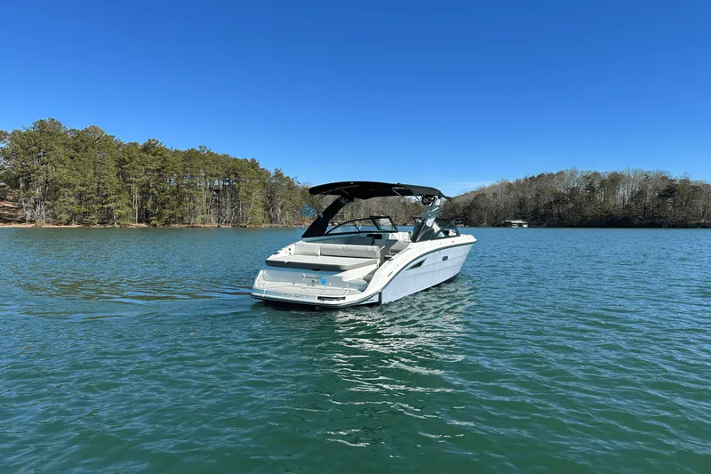 Slide: The Image of Sea Ray SDX 250 Surf 2025 - 4