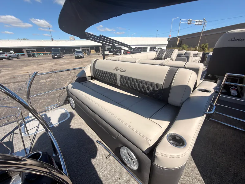 Slide: The Image of Barletta Lusso 25 U 2026 - 66
