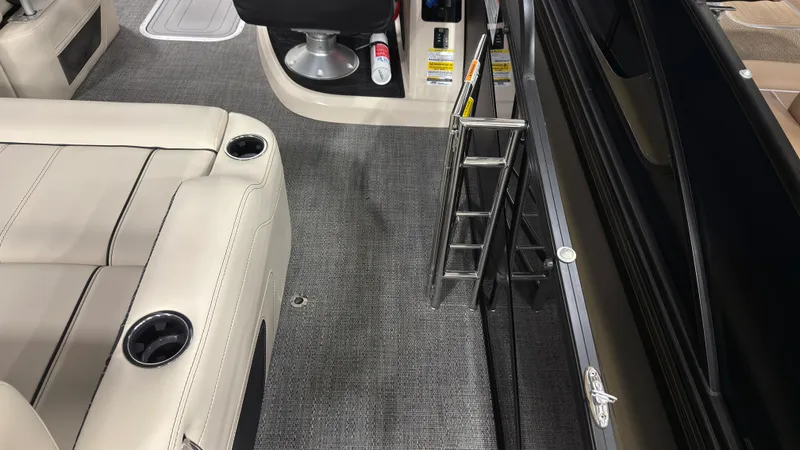 Slide: The Image of Barletta Lusso 25 U 2026 - 32