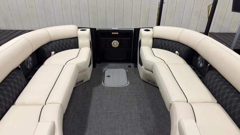 Slide: The Image of Barletta Lusso 25 U 2026 - 2