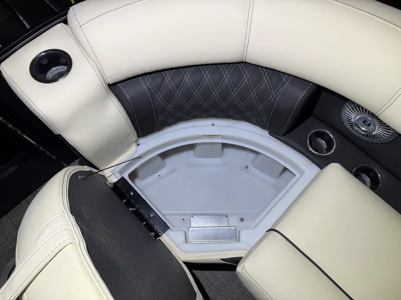 Slide: The Image of Barletta Lusso 25 U 2026 - 14