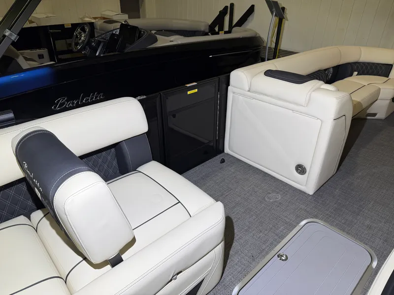 Slide: The Image of Barletta Lusso 25 U 2026 - 28