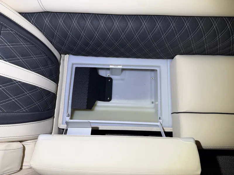 Slide: The Image of Barletta Lusso 25 U 2026 - 21