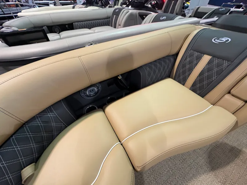 Slide: The Image of Barletta Lusso 23 U 2026 - 2