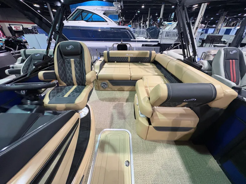 Slide: The Image of Barletta Lusso 23 U 2026 - 5