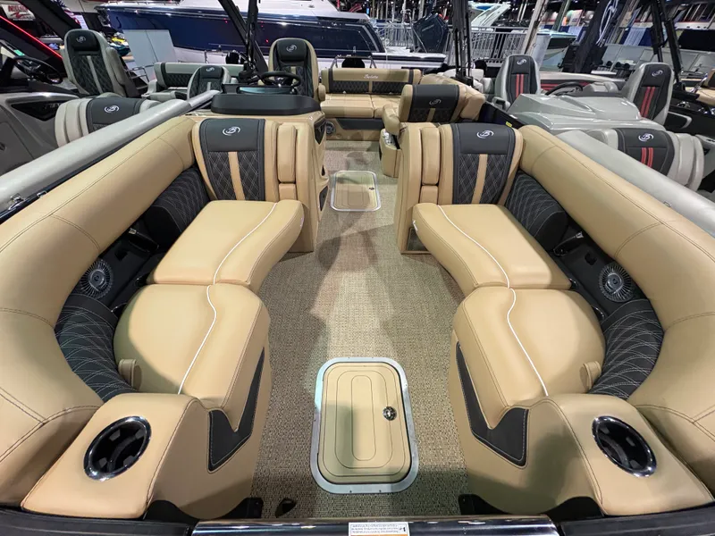 Slide: The Image of Barletta Lusso 23 U 2026 - 1