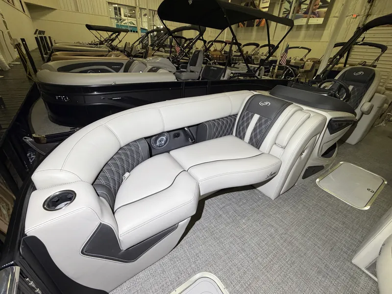 Slide: The Image of Barletta Lusso 23 QCSS 2026 - 8