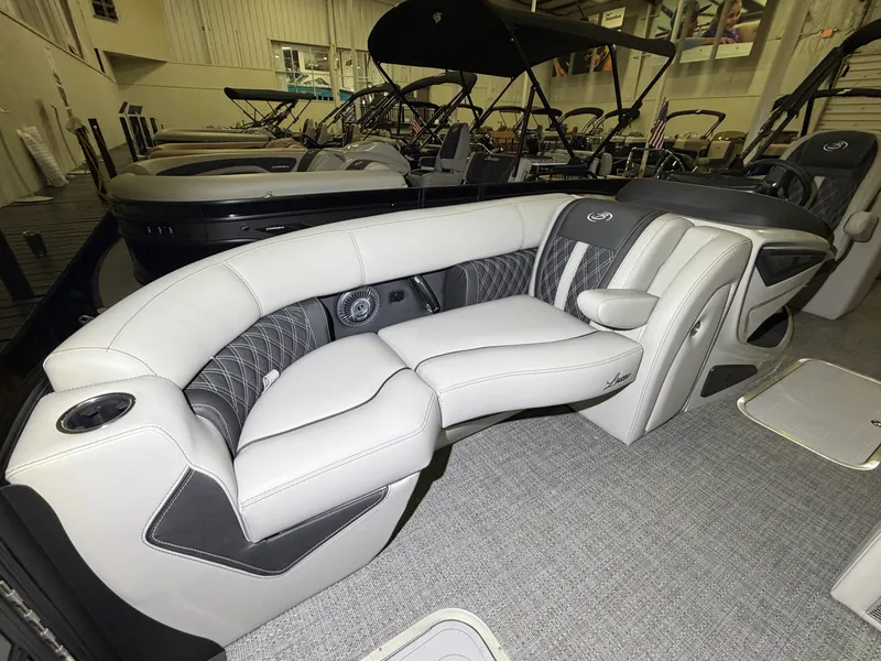 Slide: The Image of Barletta Lusso 23 QCSS 2026 - 11