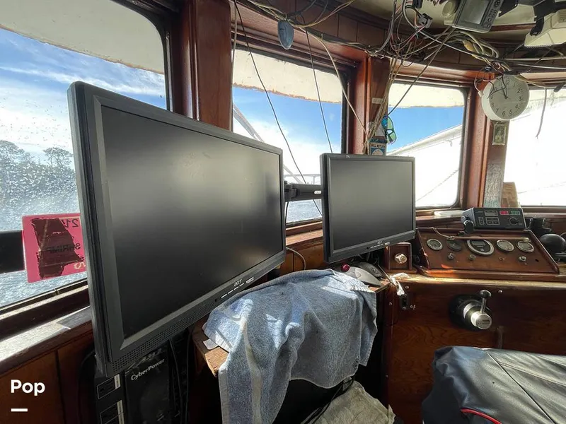 Slide: The Image of Bridge Computer - 13504484