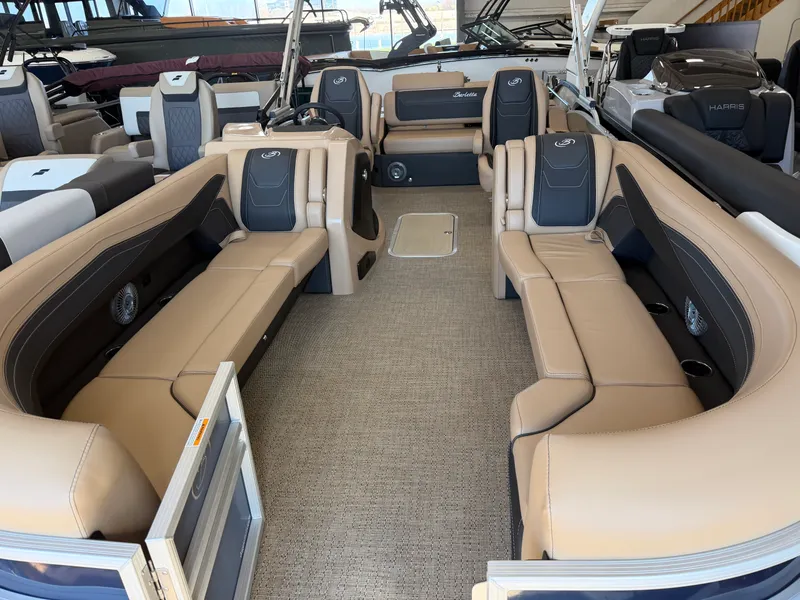 Slide: The Image of Barletta Cabrio 24 UC 2026 - 1