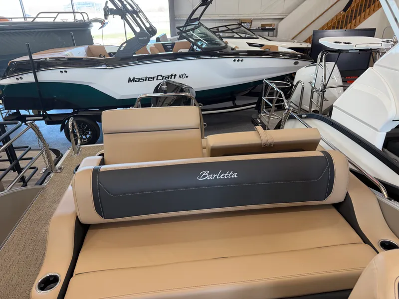 Slide: The Image of Barletta Cabrio 24 UC 2026 - 8