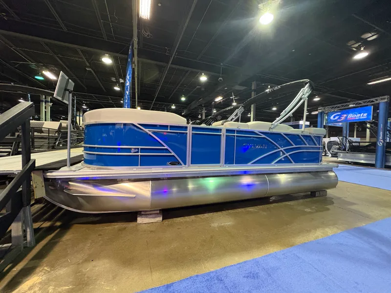 Slide: The Image of Sylvan Mirage 820 Cruise 2026 - 1