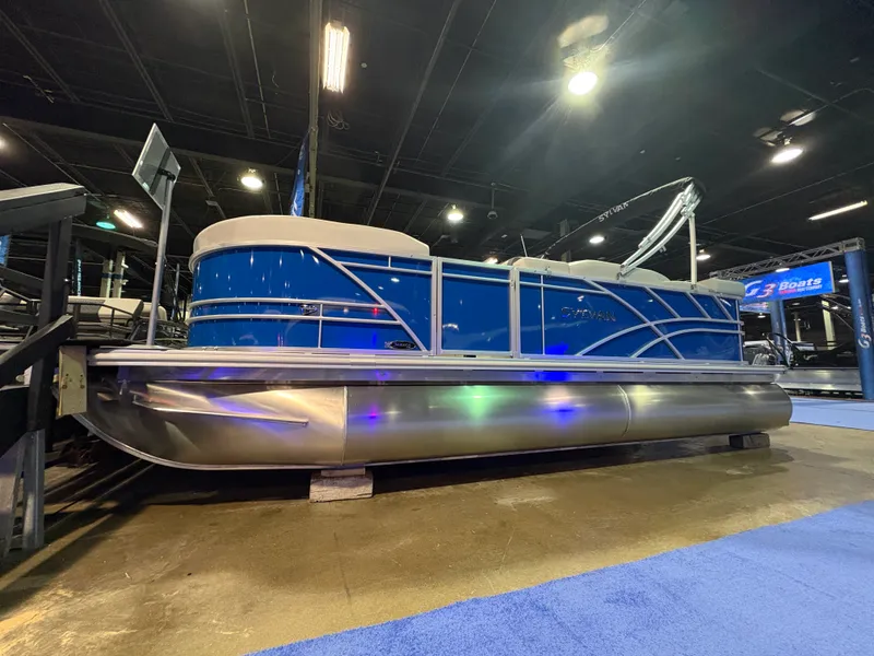 Slide: The Image of Sylvan Mirage 820 Cruise 2026 - 2