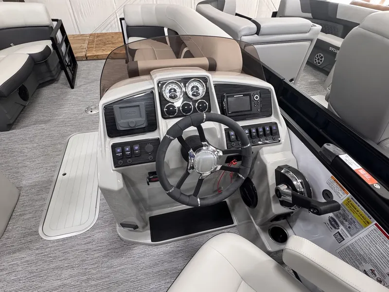 Slide: The Image of Sylvan Mirage X3 2026 - 10