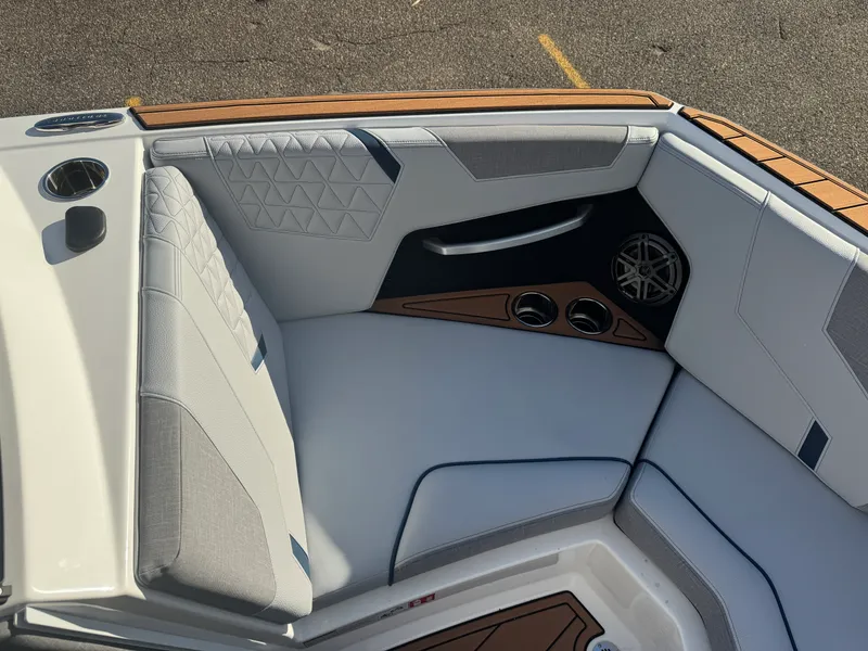 Slide: The Image of Nautique GS20SUPER AIR 2026 - 37