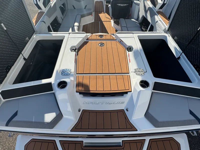 Slide: The Image of Nautique GS20SUPER AIR 2026 - 7