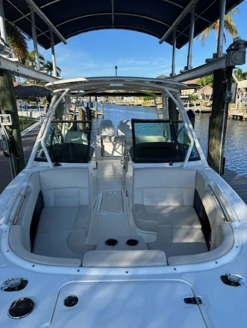 Slide: The Image of Boston Whaler 270 VANTAGE 2016 - 11