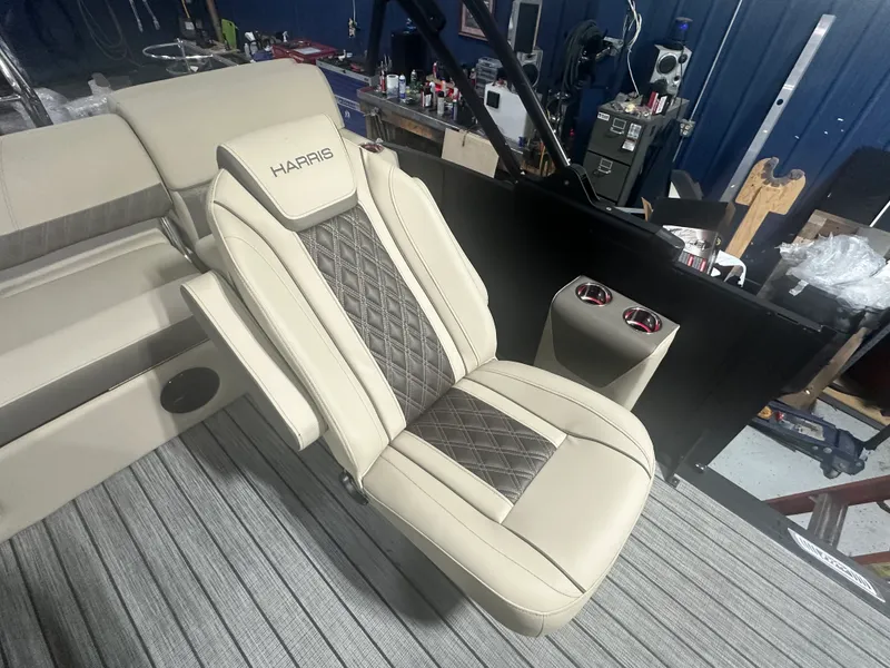 Slide: The Image of Harris Cruiser 250 2026 - 28