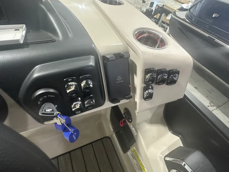 Slide: The Image of Harris Cruiser 250 2026 - 31