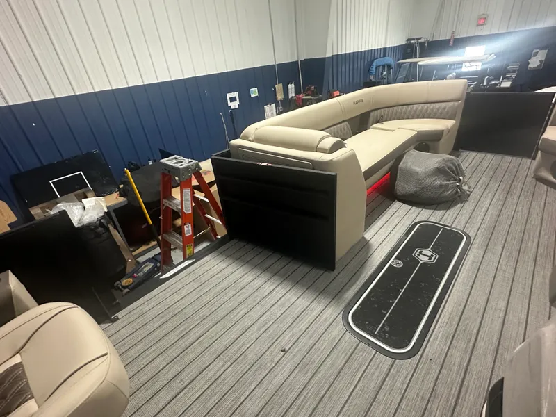 Slide: The Image of Harris Cruiser 250 2026 - 33