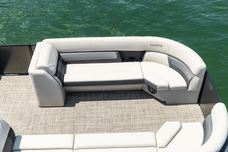 Slide: The Image of Harris Cruiser 250 2026 - 7