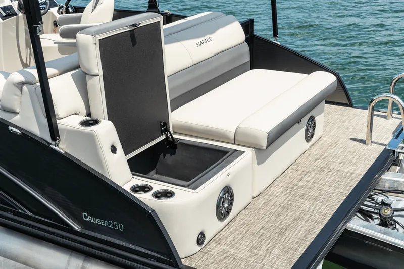 Slide: The Image of Harris Cruiser 250 2026 - 9
