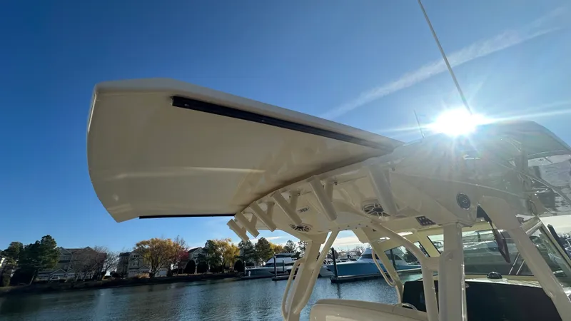 Slide: The Image of Scout 330 LXF 2026 - 19