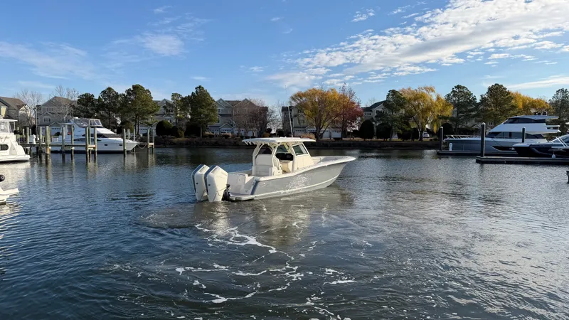 Slide: The Image of Scout 330 LXF 2026 - 2