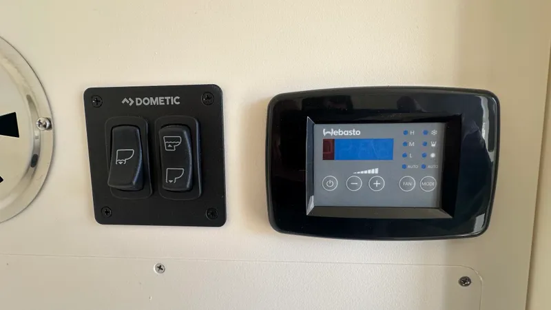 Slide: The Image of Scout 330 LXF 2026 - 37