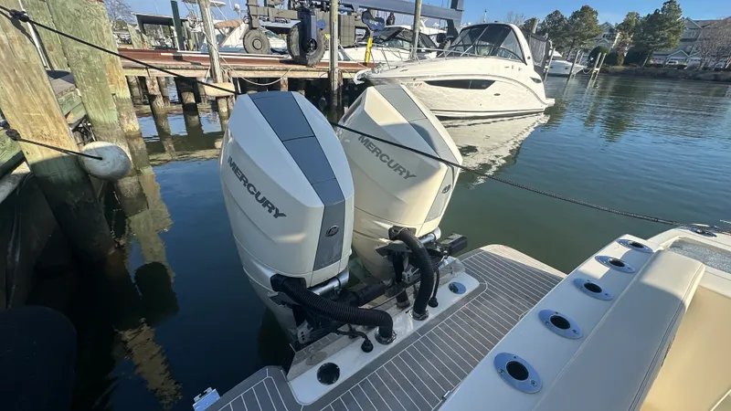 Slide: The Image of Scout 330 LXF 2026 - 8