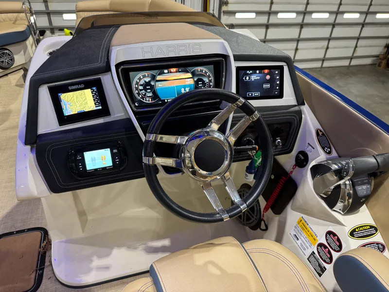 Slide: The Image of Harris Crowne SL 250 2019 - 6