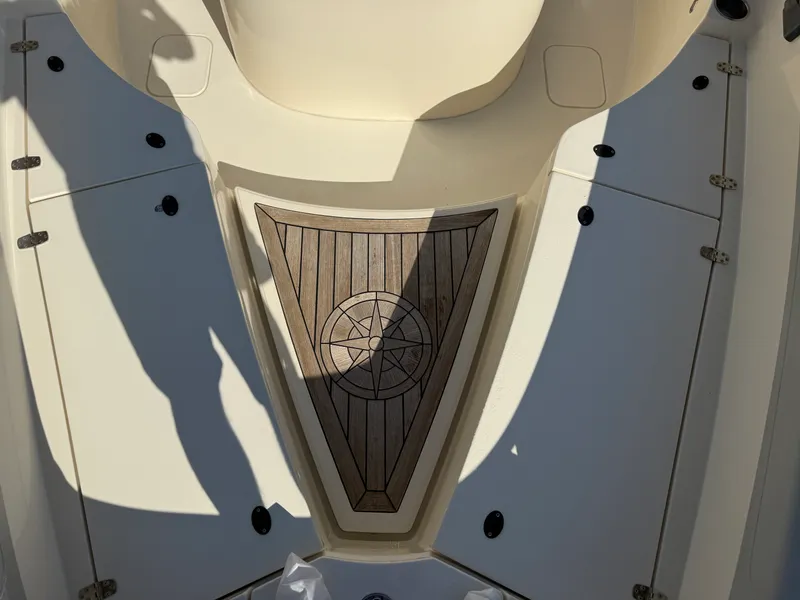 Slide: The Image of Scout 355 LXF CC 2019 - 33