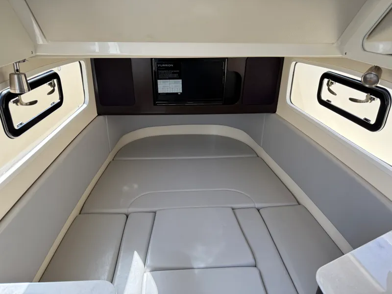 Slide: The Image of Scout 355 LXF CC 2019 - 48