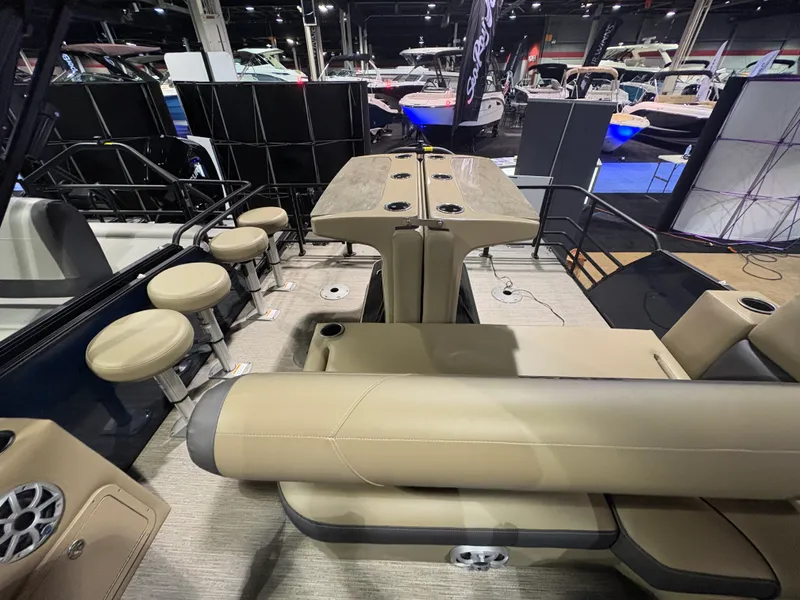 Slide: The Image of Sylvan Mirage X3 DLZ DH Bar 2026 - 7