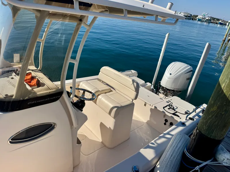 Slide: The Image of Grady-White 251 COASTAL EXPLORER 2021 - 13