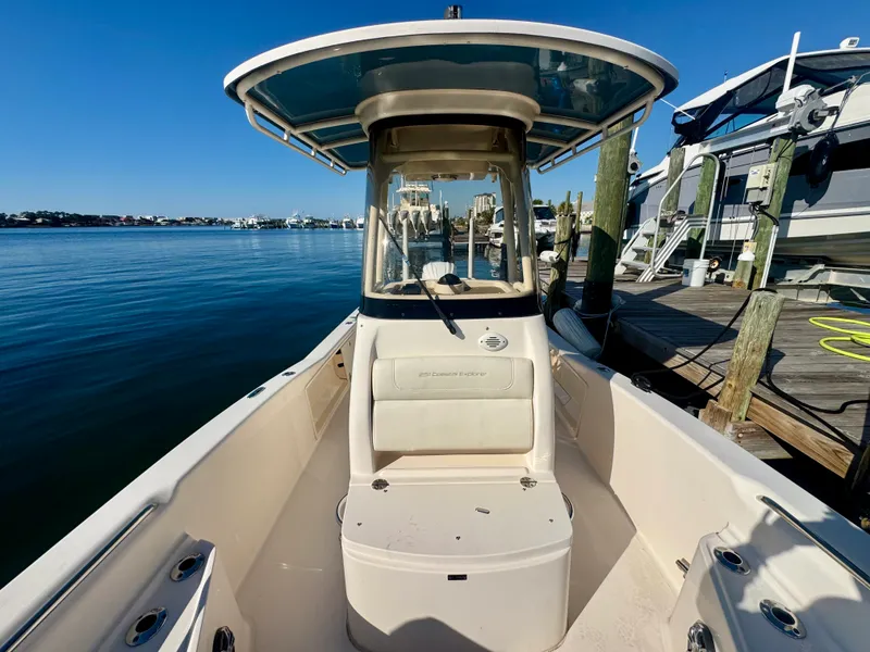 Slide: The Image of Grady-White 251 COASTAL EXPLORER 2021 - 15