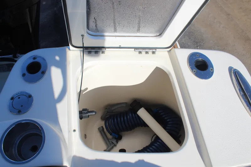 Slide: The Image of Scout 215 Dorado 2020 - 31