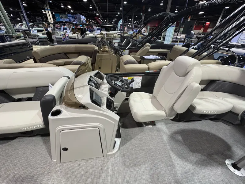 Slide: The Image of Sylvan Mirage 8520 LZ 2026 - 5