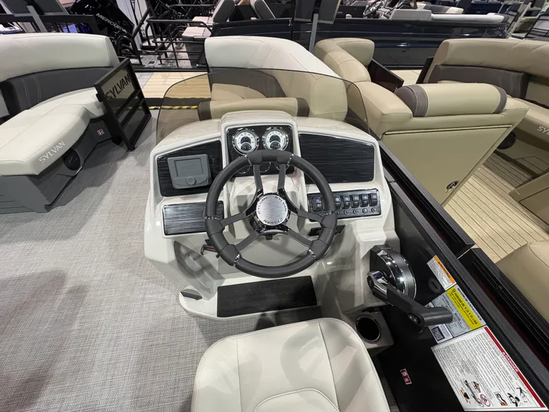 Slide: The Image of Sylvan Mirage 8520 LZ 2026 - 6