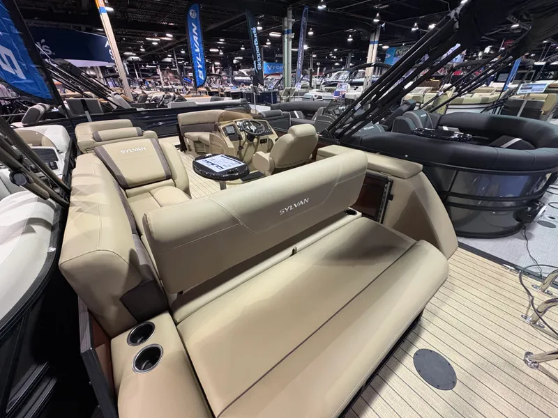 Slide: The Image of Sylvan Mirage 8522 CLZ 2026 - 10